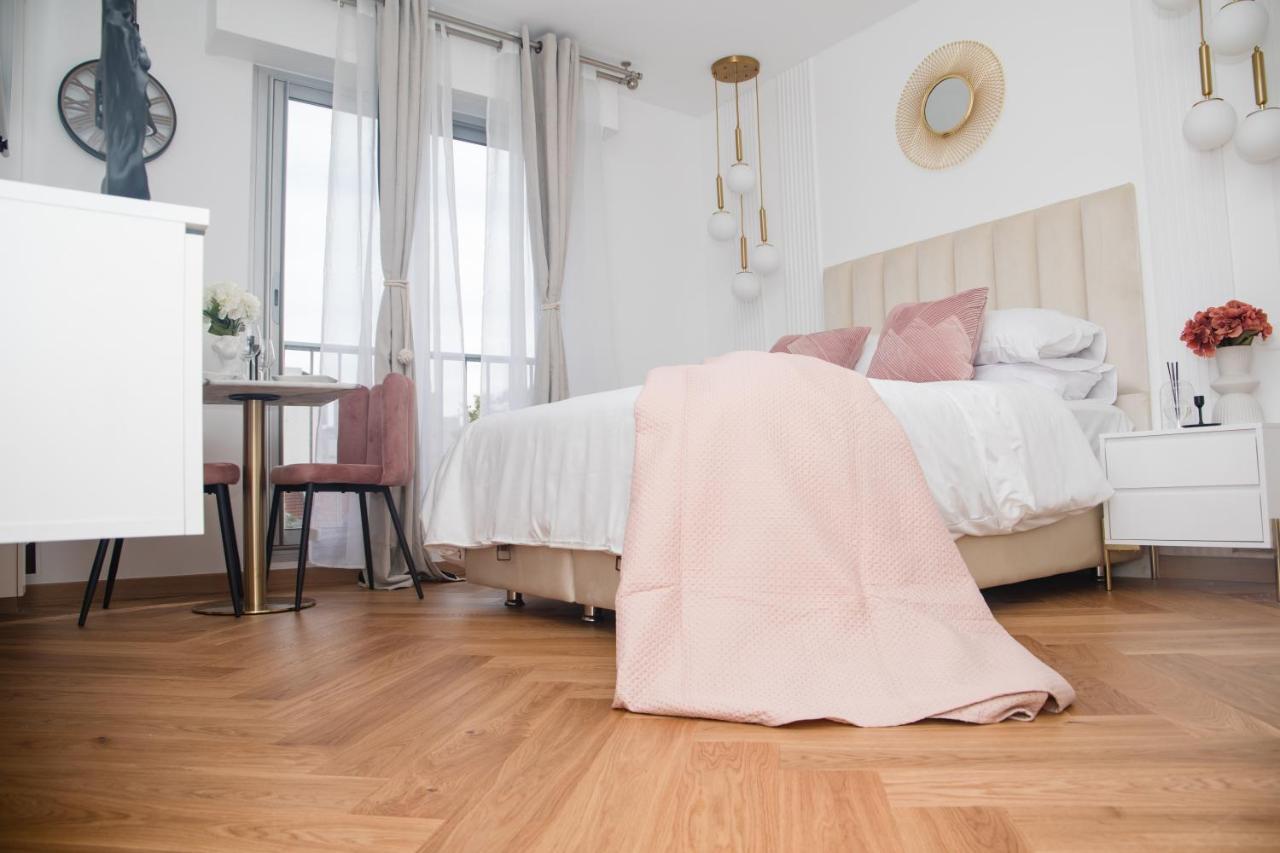 Paris' Premium Romantic Studio Esterno foto