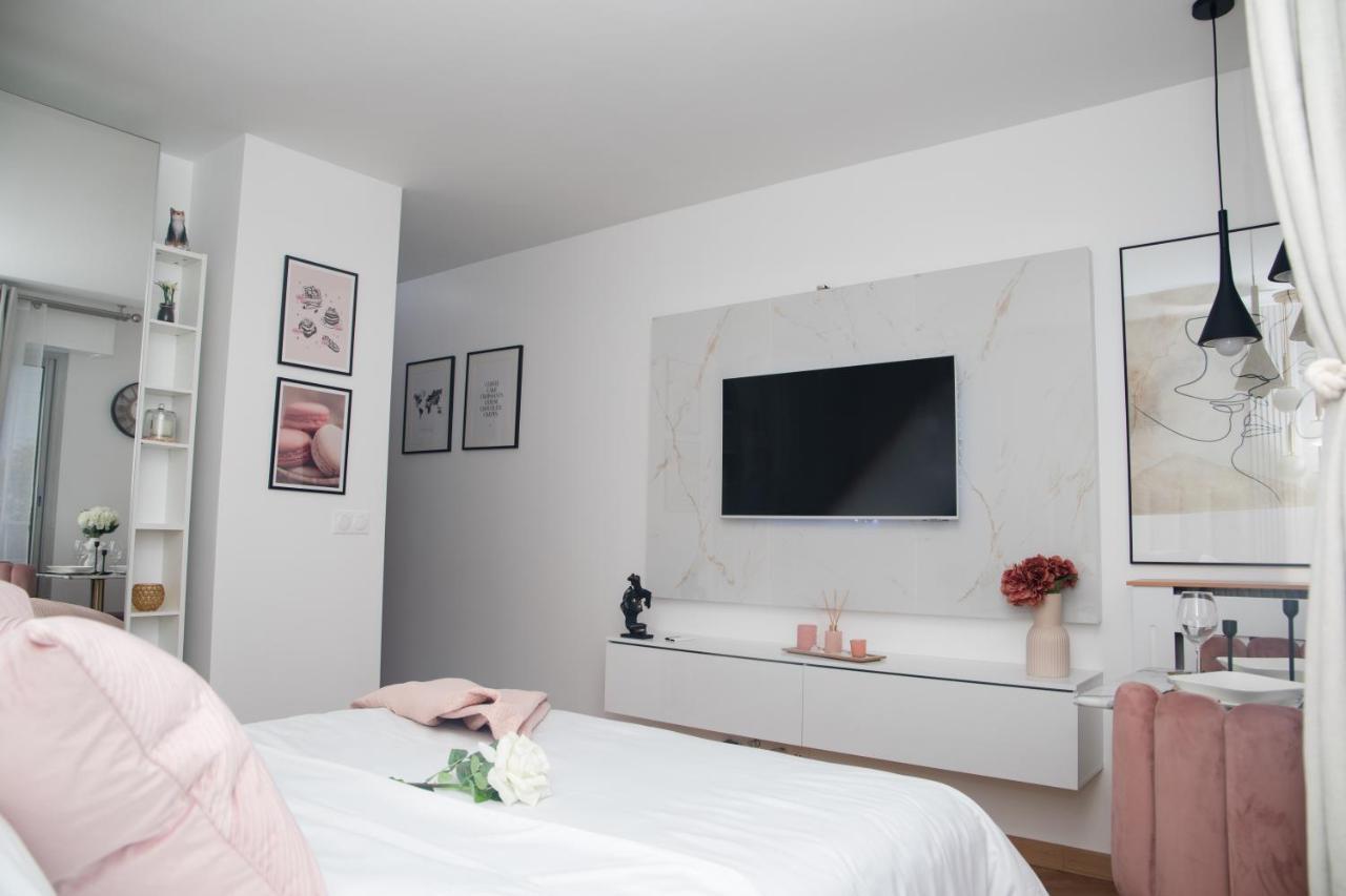 Paris' Premium Romantic Studio Esterno foto
