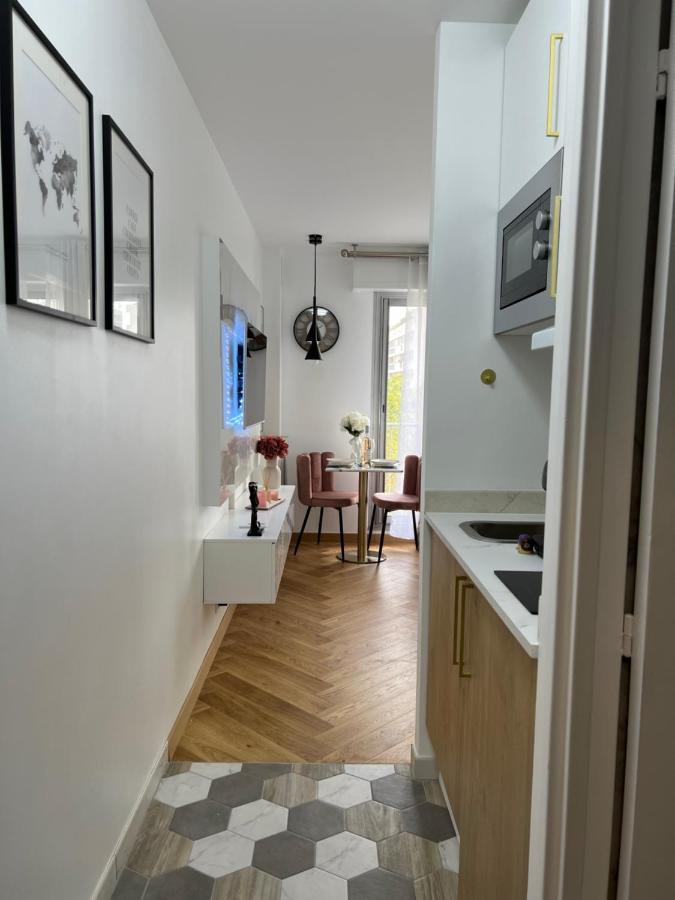 Paris' Premium Romantic Studio Esterno foto